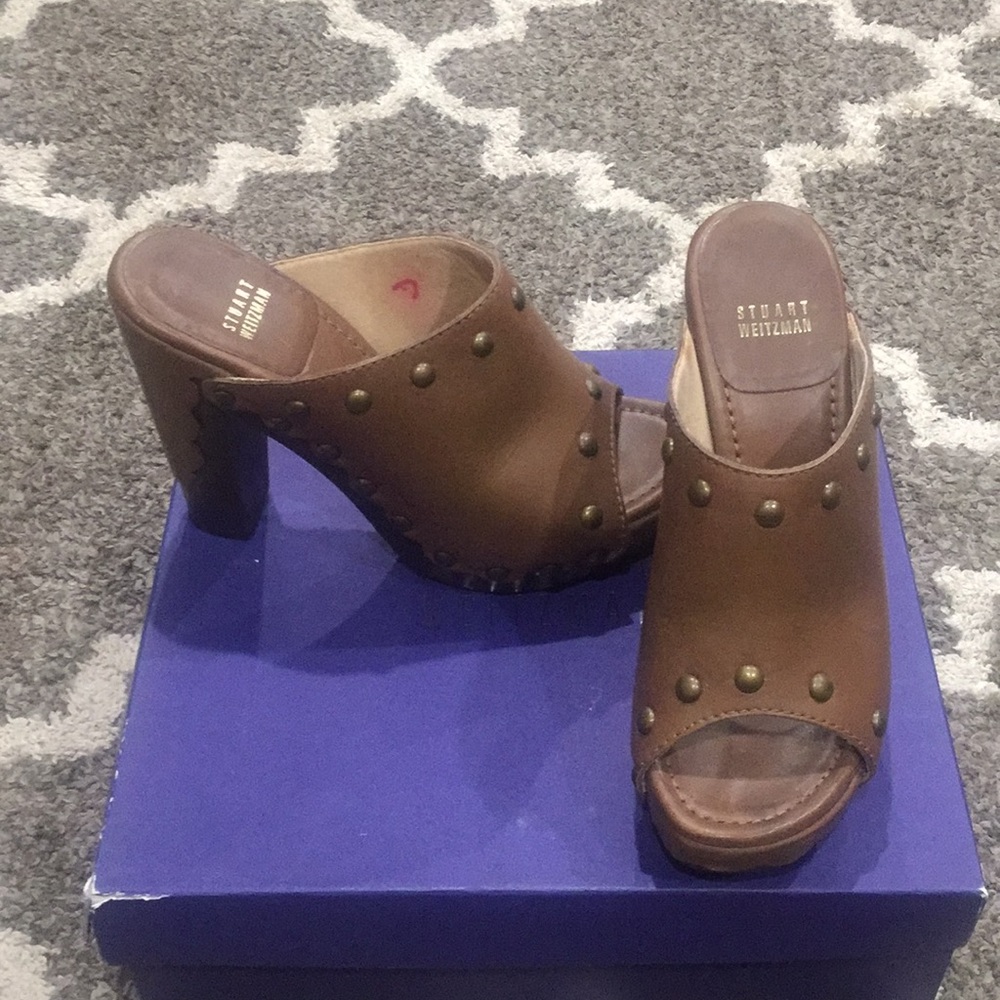 Stuart’s Weitzman Size 8